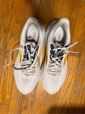 Brooks Women's Running Shoes in Light Gray, Pink & Yellow Accent